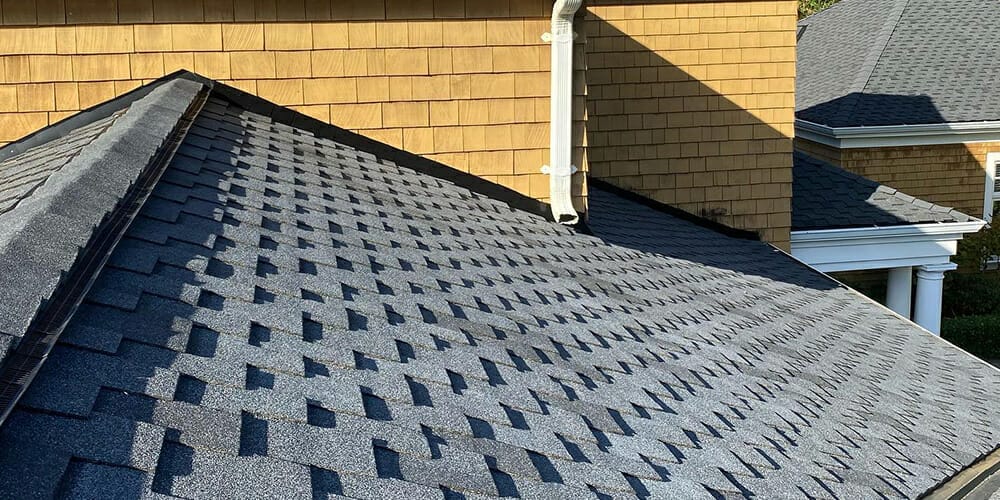 top rated asphalt shingle roof repair and replacement experts Poulsbo